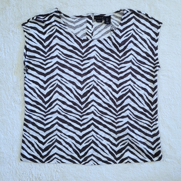 Tahari Zebra🦓 Striped Linen Top - NWT - Picture 11 of 13